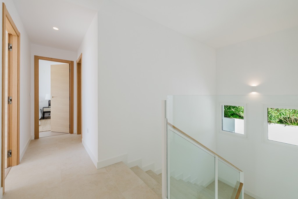 xlarge_CBNAAP1192_56916_V0_9259