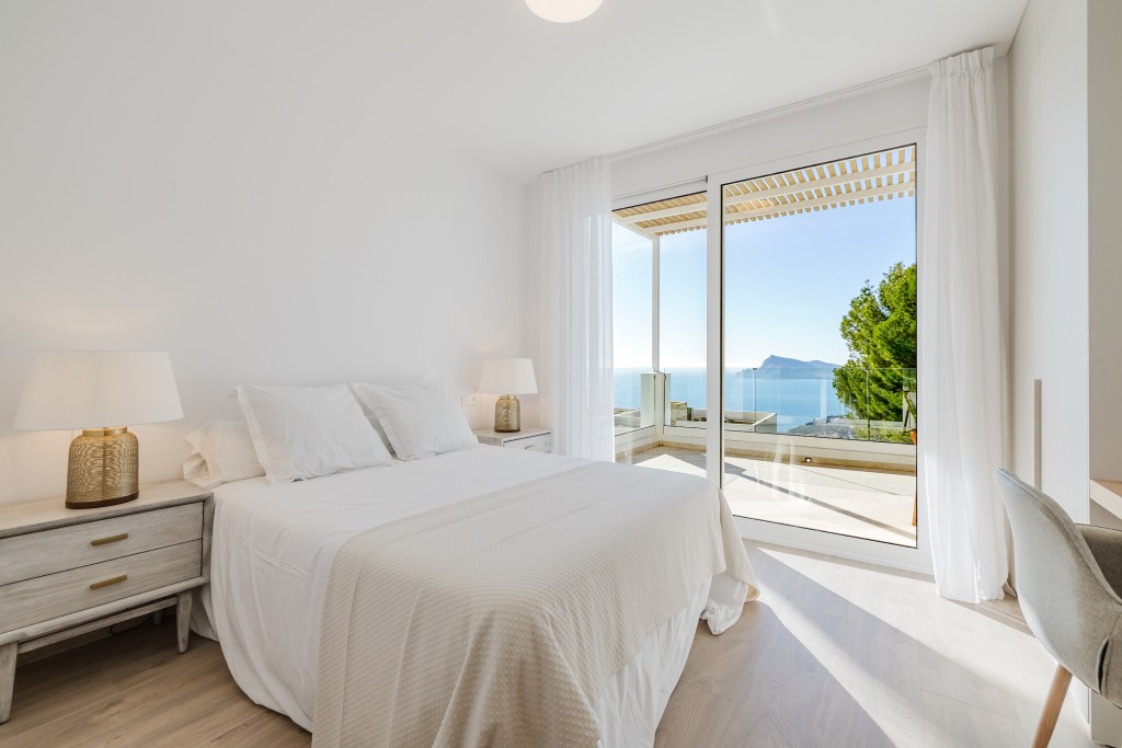 xlarge_CBNAAP1192_56917_V0_4942