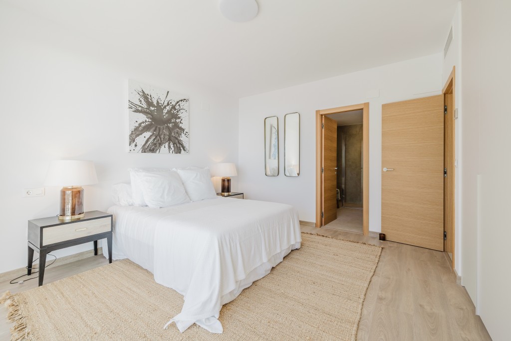 xlarge_CBNAAP1192_56926_V0_8F26