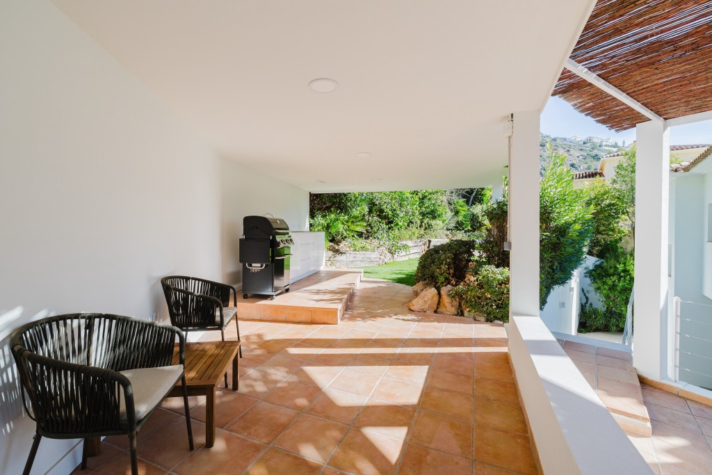 xlarge_CBNAAP1192_56941_V0_2347