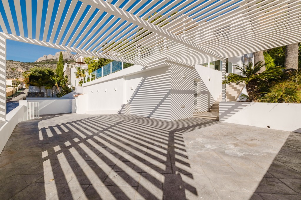 xlarge_CBNAAP1192_56947_V0_CD3F