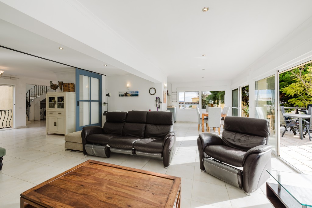 xlarge_CBNAAP2107_59423_V0_241D