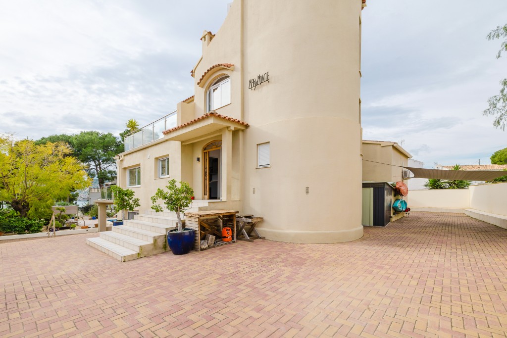 xlarge_CBNAAP2107_59445_V0_AA2D