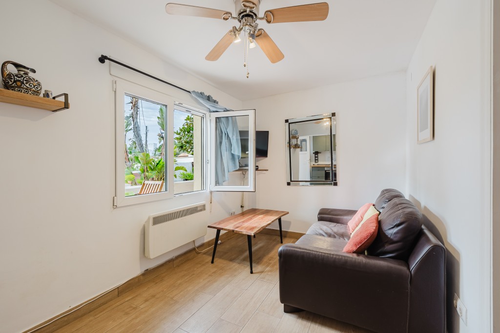 xlarge_CBNAAP2107_59450_V0_755D