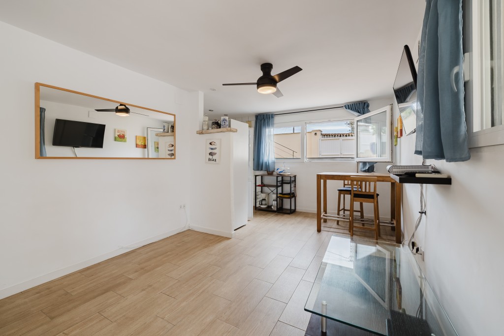 xlarge_CBNAAP2107_59454_V0_FF3D