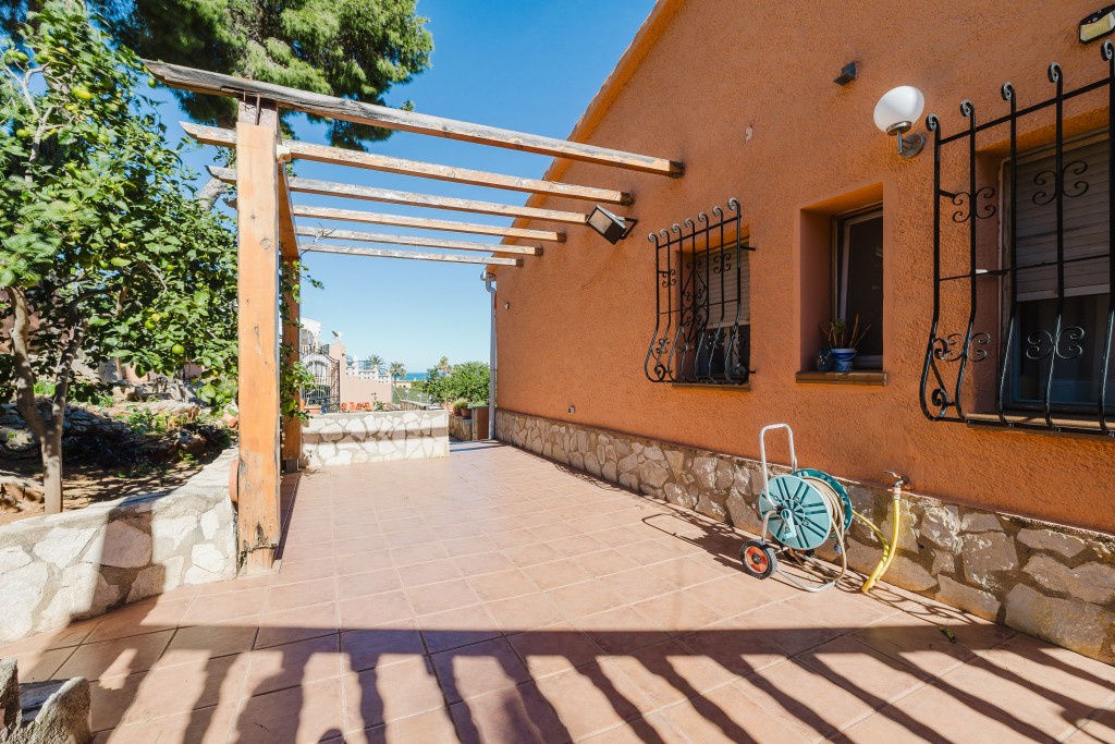 xlarge_CBNAAP2145_59759_V0_DCC8