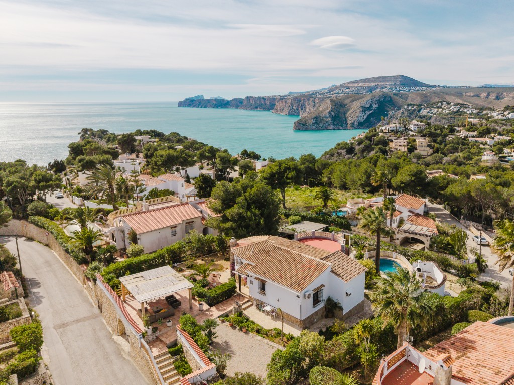 Casa contemporánea con alma mediterránea