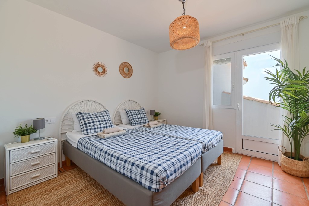 xlarge_CBNAAP2154_59792_V0_4A9A