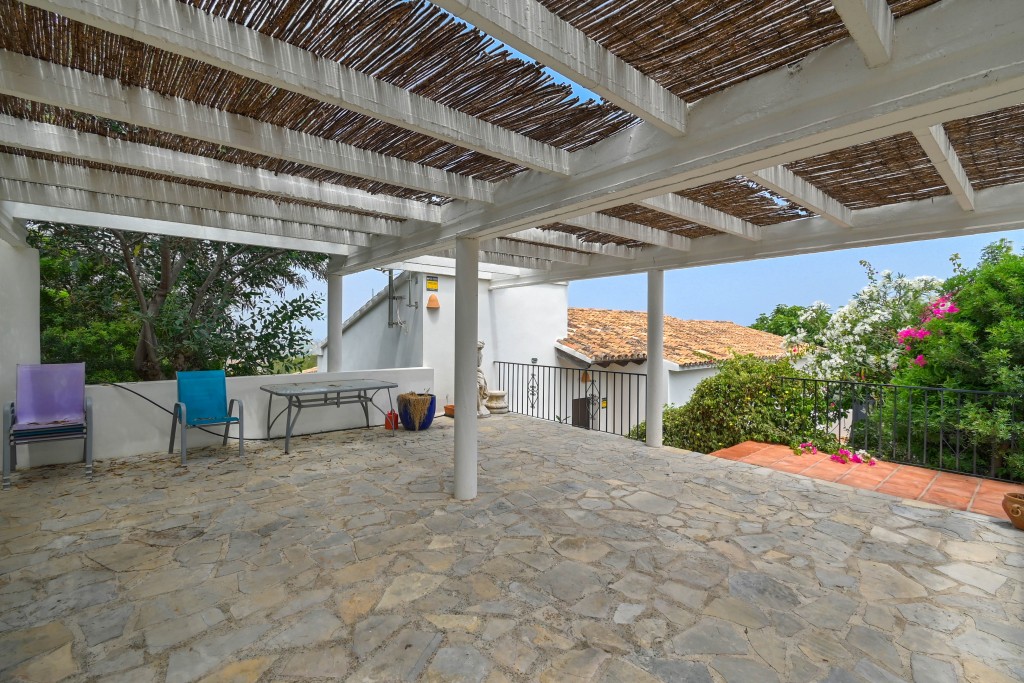 xlarge_CBNAAP2154_59802_V0_3269