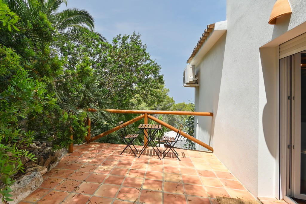 xlarge_CBNAAP2154_59807_V0_ADD1