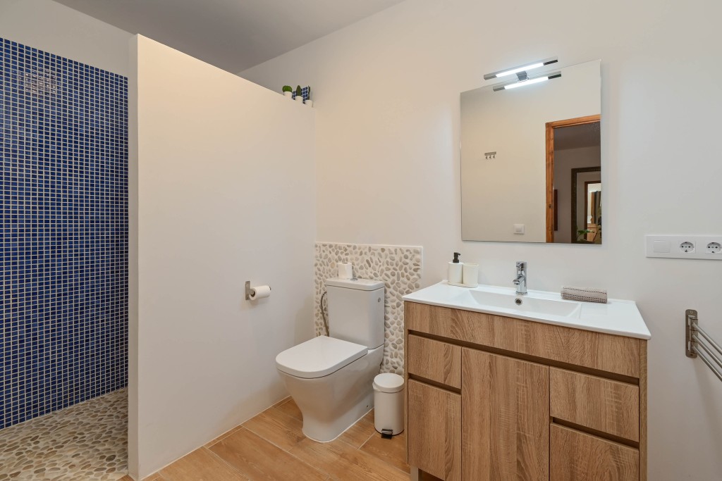 xlarge_CBNAAP2154_59808_V0_1A05