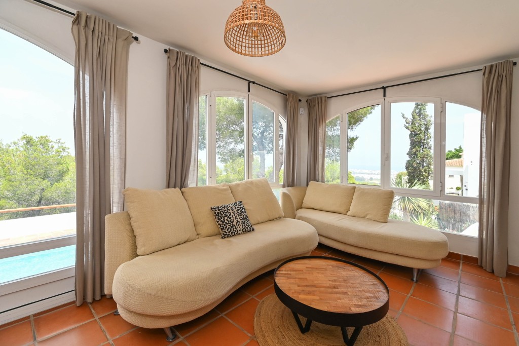 xlarge_CBNAAP2154_59813_V0_EA86