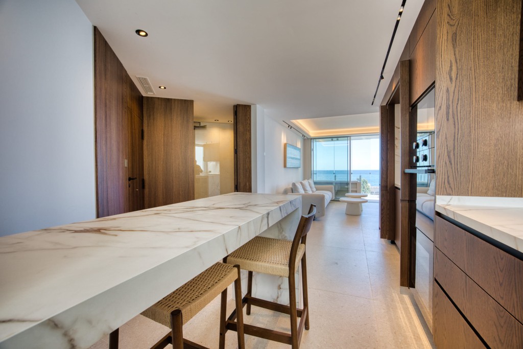 xlarge_CBNAAP2161_59835_V0_4EA4