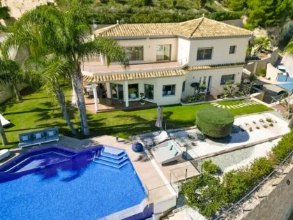 Villa de lujo en Benissa Costa: Un paraíso costero en Raco de Galeno