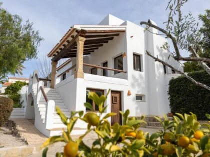 Impresionante Villa Independiente Reformada en Tosalet