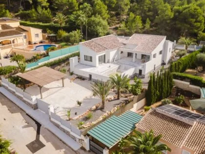 Villa contemporánea de nueva construcción en venta en Jávea