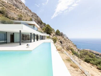 Villa de Lujo en Altea Hills con Vistas Panorámicas al Mar Mediterráneo