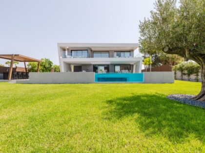 Villa Moderna en Venta en Jávea