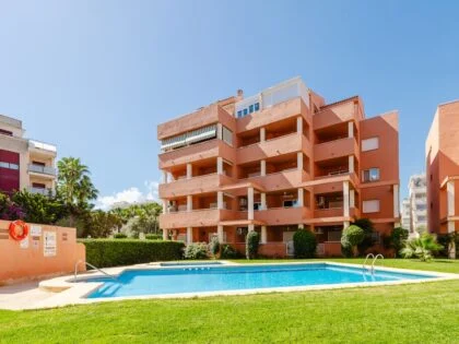 Apartamento de 2 dormitorios con piscina cerca de la playa de Las Marinas