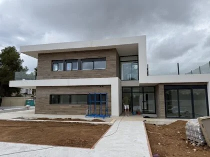 Villa Unifamiliar Moderna y Minimalista en la Exclusiva Urbanización Costa Nova – Jávea