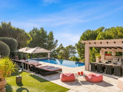 Villa de lujo con vistas al mar en Altea Hills: elegancia atemporal en la urbanización más prestigiosa de la Costa Blanca