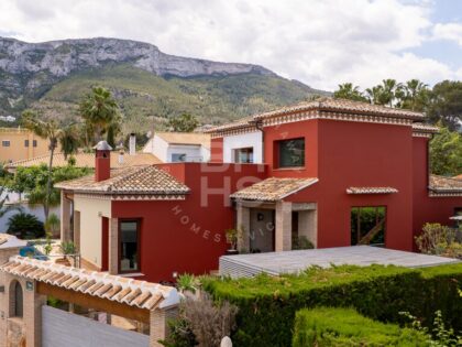 Chalet en venta en Denia Montgó