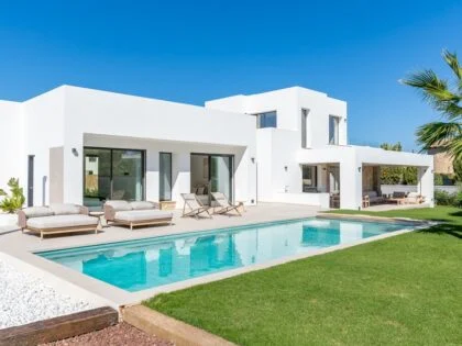 Villa de lujo con piscina privada y jardín en Javea - 5 dormitorios